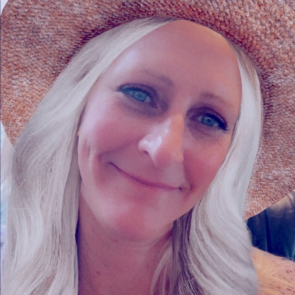 Meet your Posher, Brandy